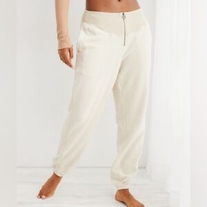 Aerie Womens Cream Sherpa Fleece Corset Zipper Jogger Lounge Pants Size Small